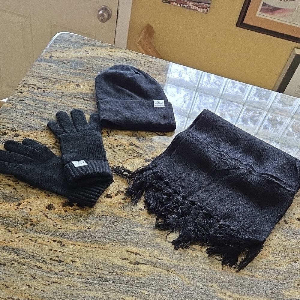 Sempuki Hat, Scarf, Gloves Set